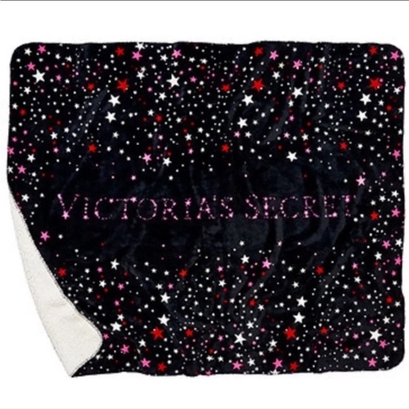Victoria’s Secret Sherpa Blanket - discontinued | NEW - Picture 2 of 3